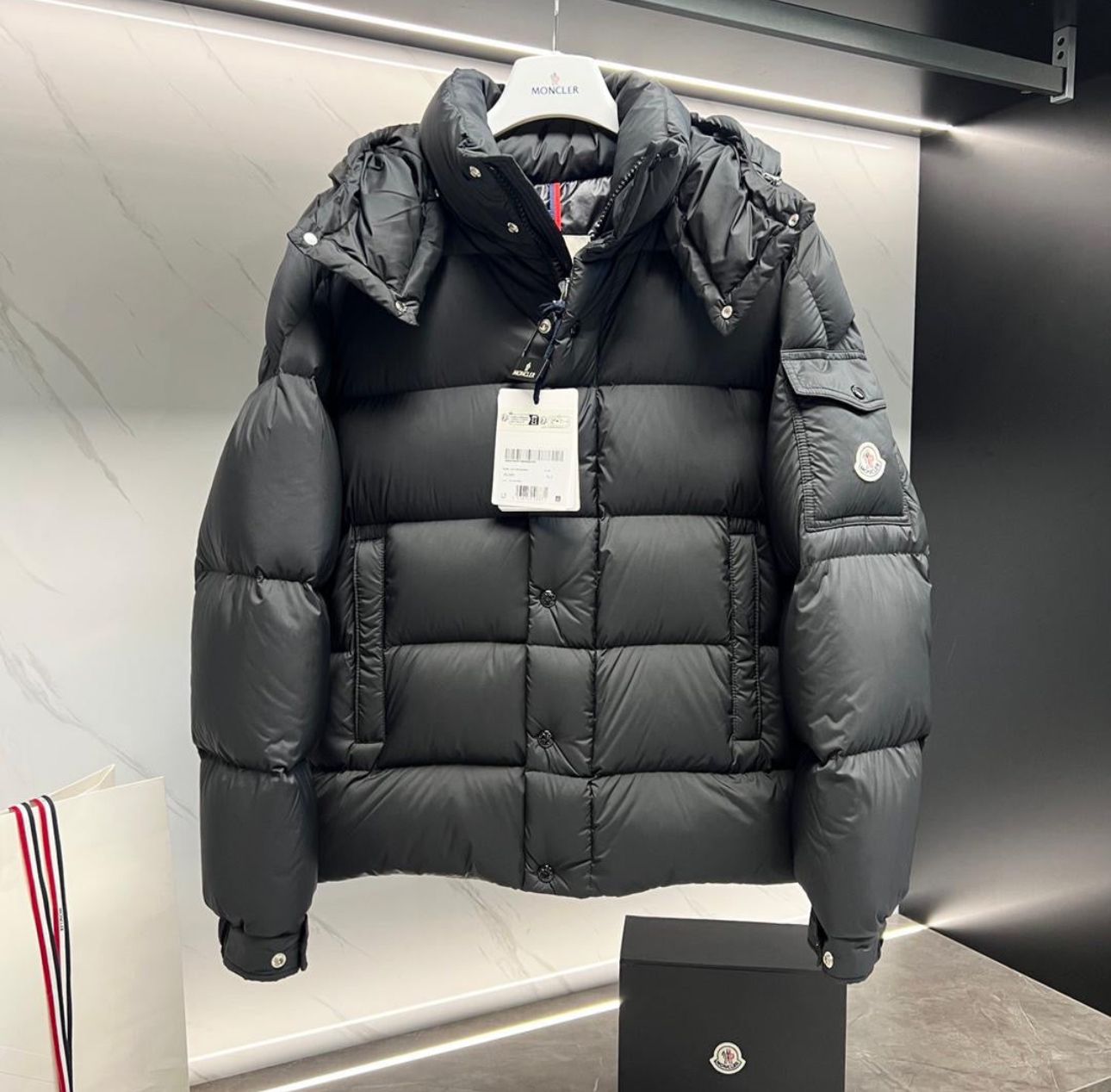 Moncler Vezere Puffer Jacket Black (NFC Scan) - Afbeelding 2