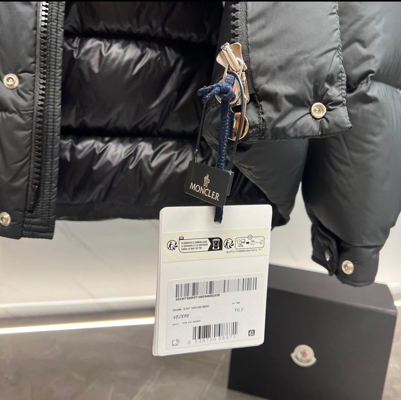 Moncler Vezere Puffer Jacket Black (NFC Scan) - Afbeelding 5